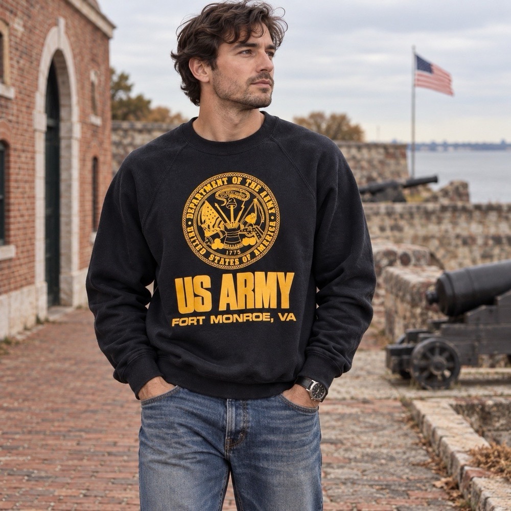Vintage 90s US Army Fort Monroe VA Sweatshirt M Santee Sweats USA Puff Print